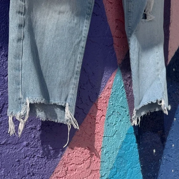 Garage size 11 Distressed Light Blue Women's Jeans - Picture 7 of 7